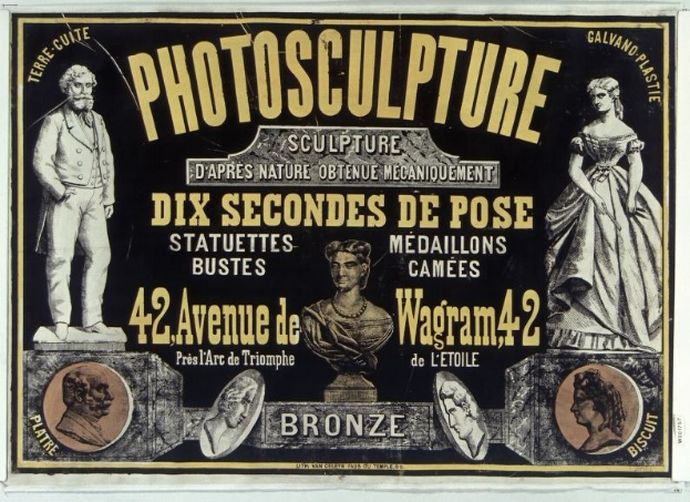 Plakat für eine Skulpturenausstellung in Paris, Frankreich, mit Bildern von Skulpturen und beschreibendem Text.