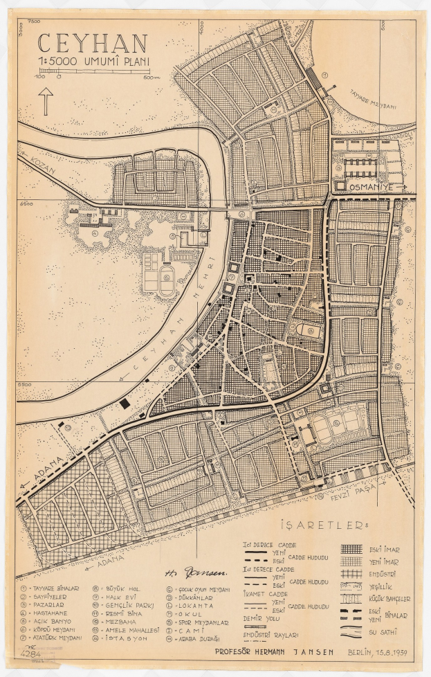 Detailreiches altes Stadtplan von Ceyhan, Türkei, zeigt Straßen, Gebäude und Sehenswürdigkeiten mit begleitendem Text.
