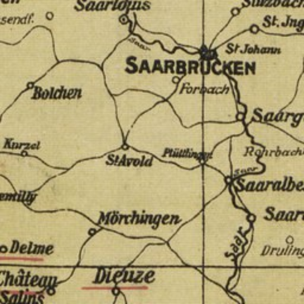 Alte Karte von Saarbrücken, Deutschland, mit klassischer Typografie, die detaillierte Straßen, Gebäude und Sehenswürdigkeiten zeigt.