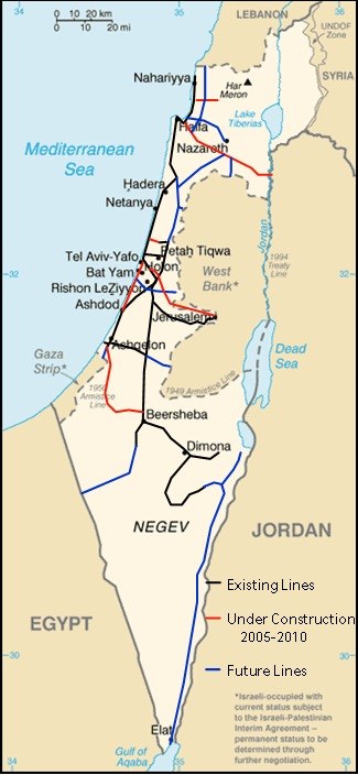 Detailierte Karte von Israel und Palästina mit Text und Linien, die die Konfliktzonen veranschaulichen, einschließlich Städte, Flüsse und geografische Merkmale.